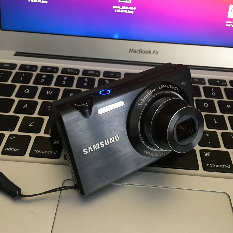 دوربین سامسونگ MV800 samsung