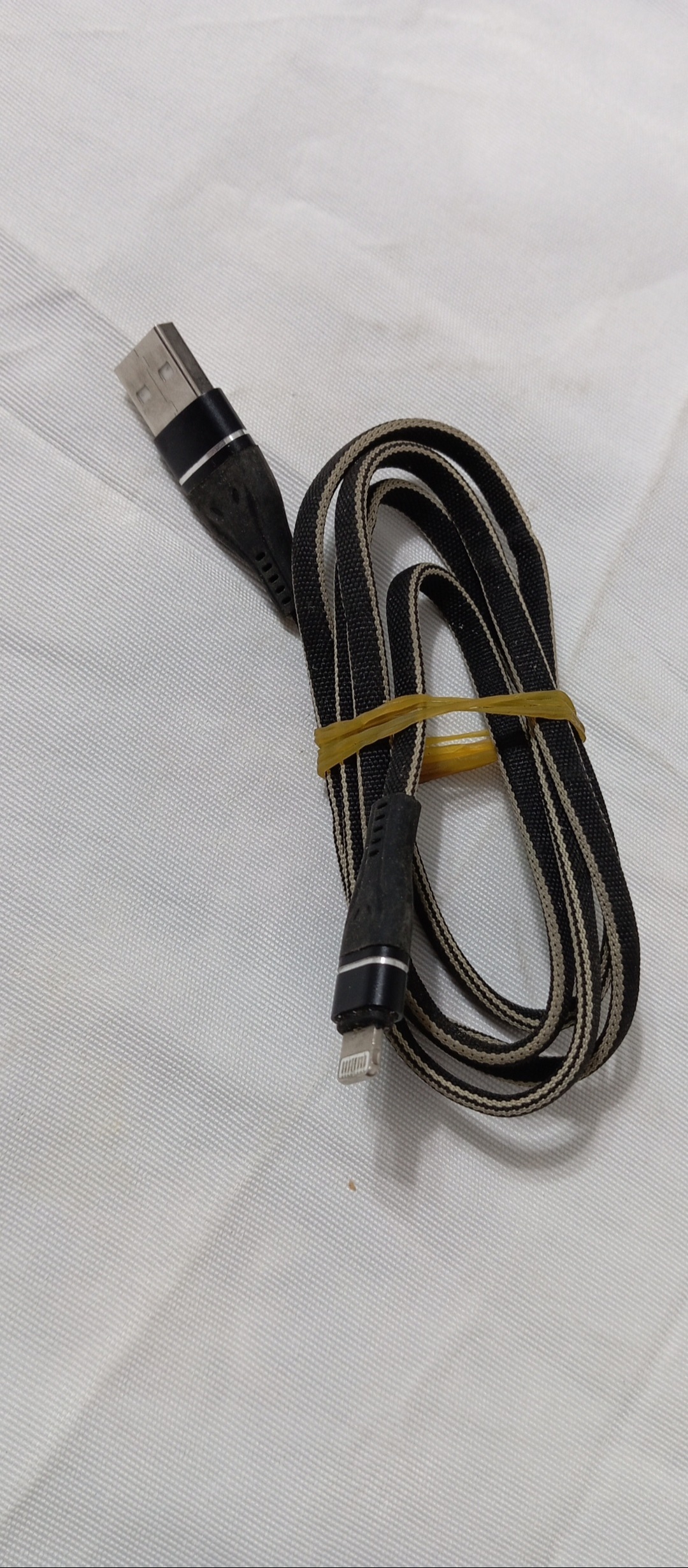 کابل شارژ آیفون