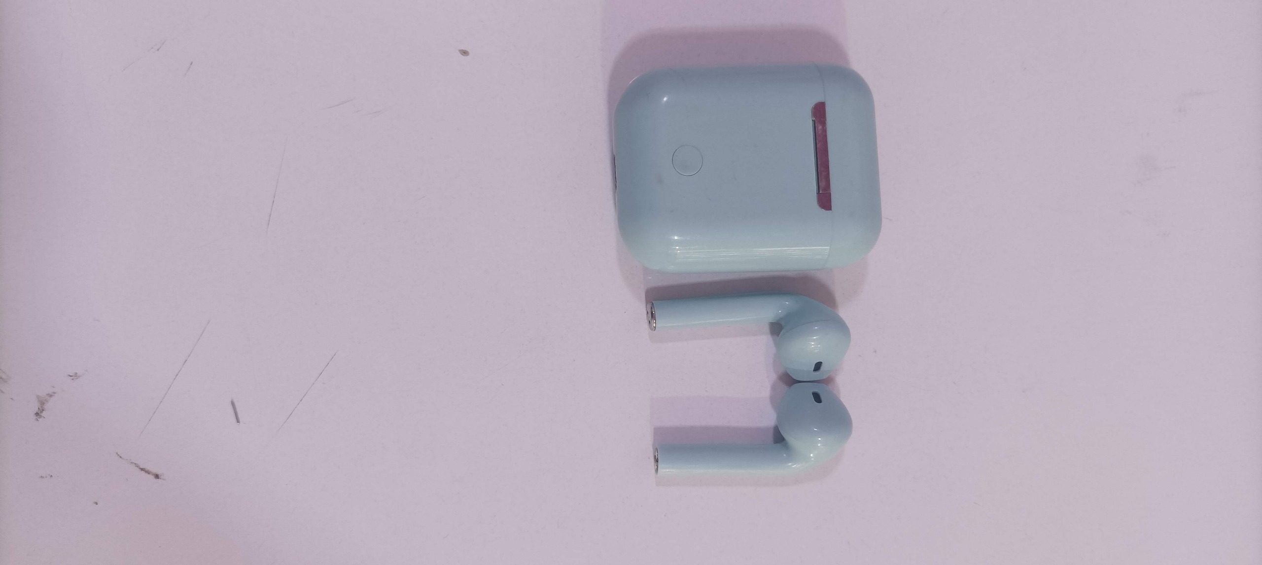 آیر پاد معیوب میفروشم چون روشن نمیشه