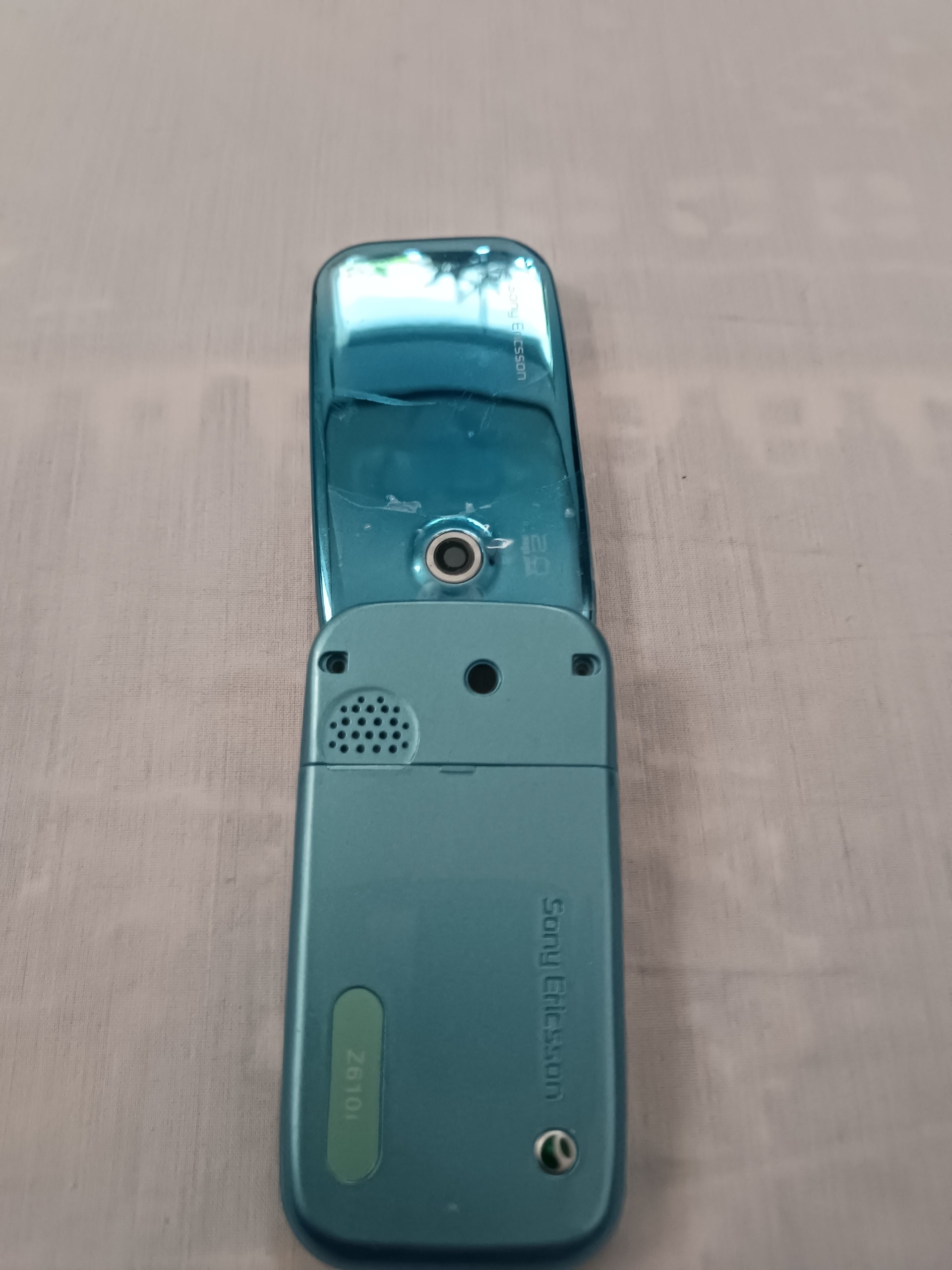 قاب فول باشاسی فوق نایاب اریکسونZ610i
