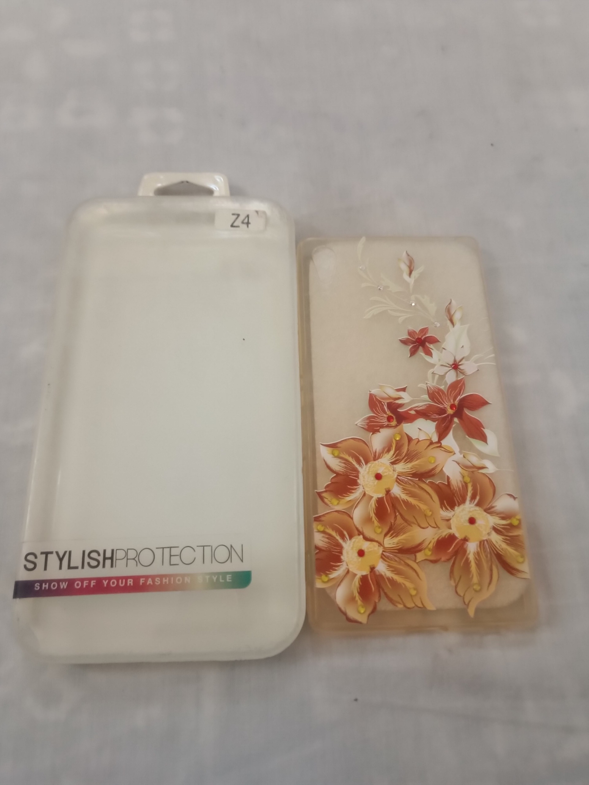 کاور زیبای سونیz4