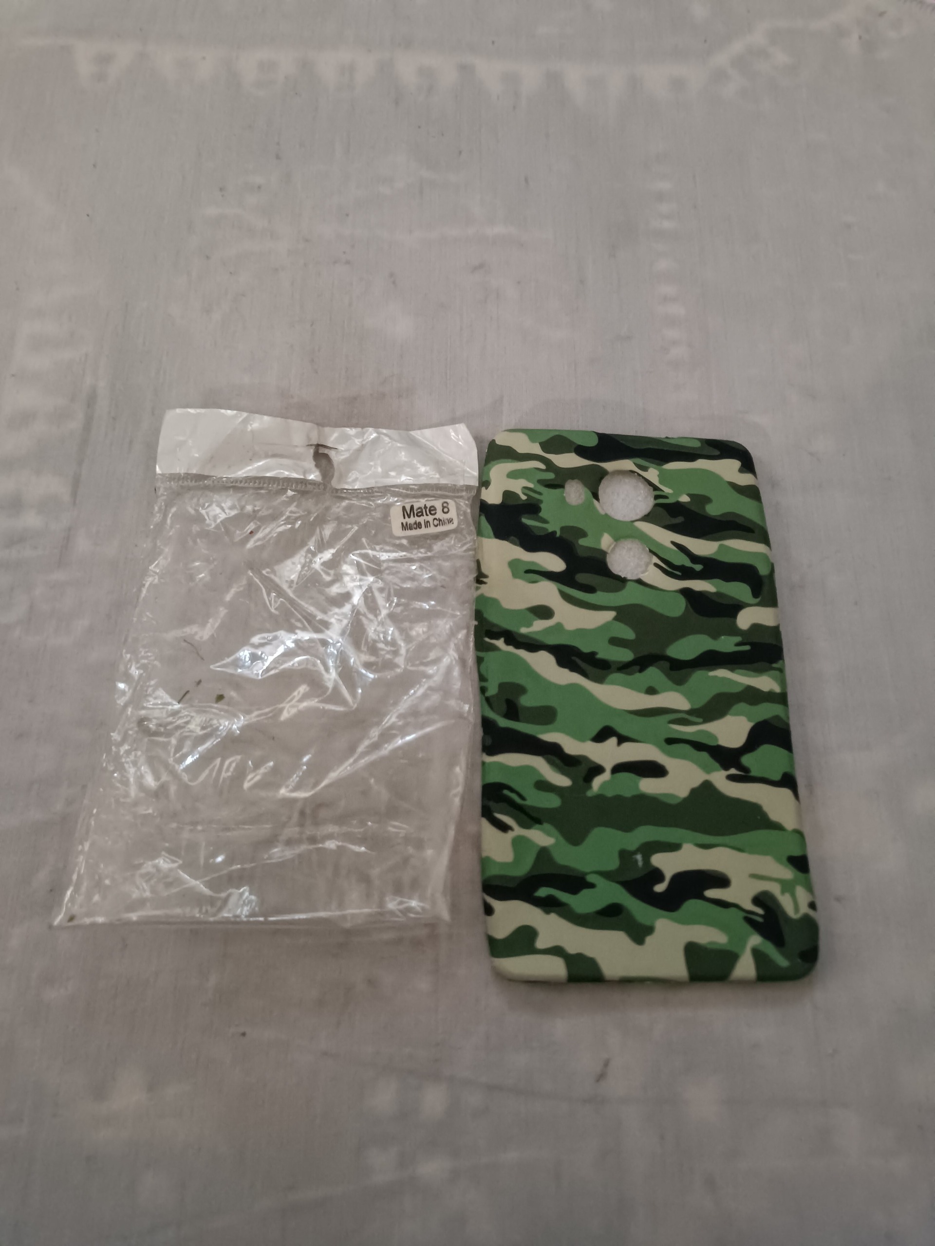 گاردارتشی هواویMATE8 میت8