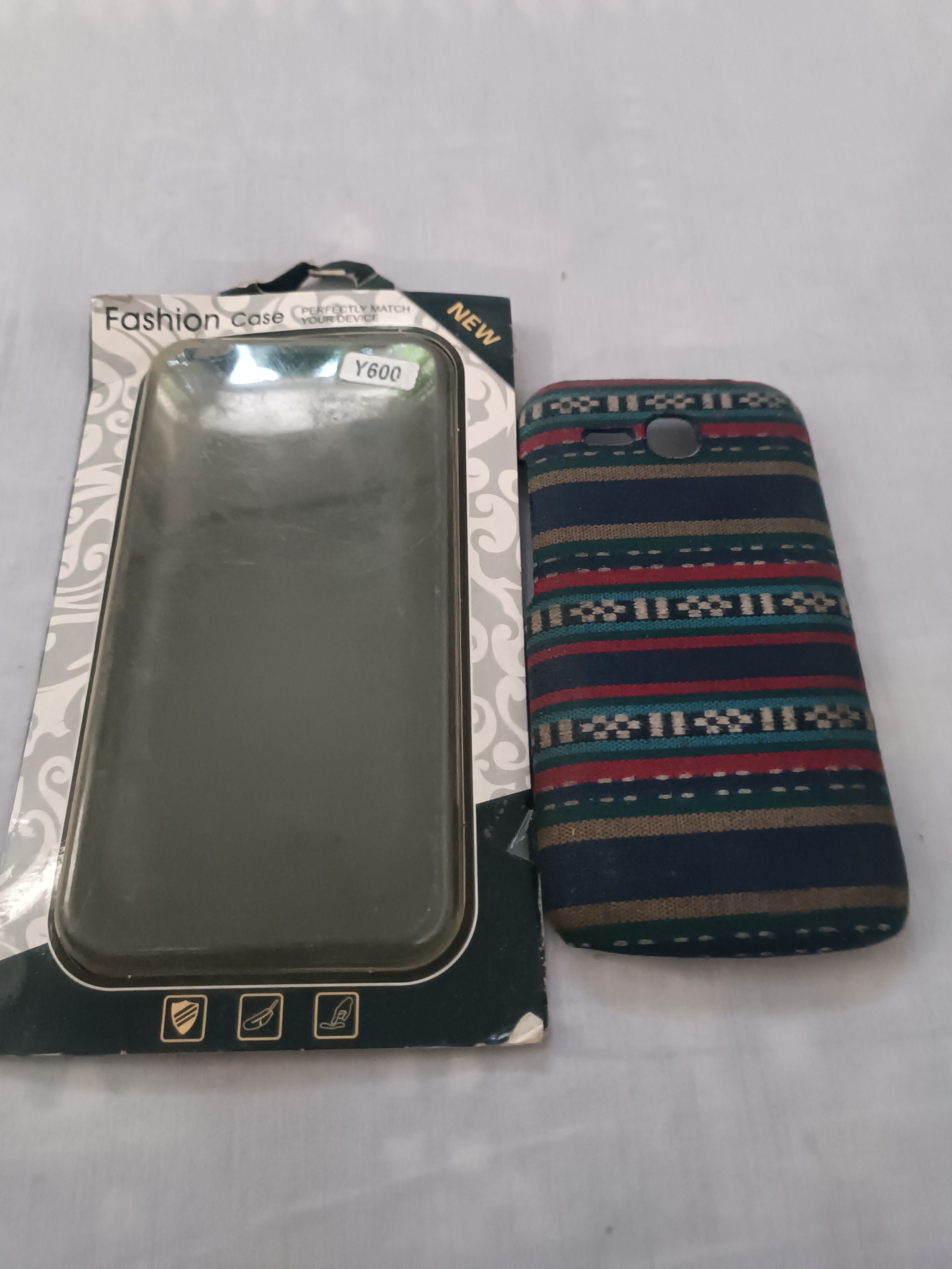 کاور طرح فرش هواوی Y600