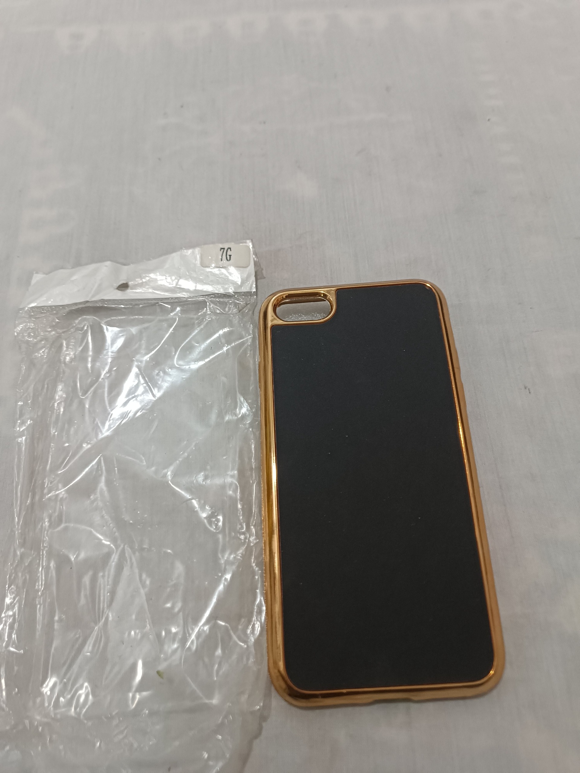 کاور دور طلایی آیفون 7و7G