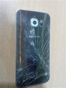 گوشیLCDشکسته