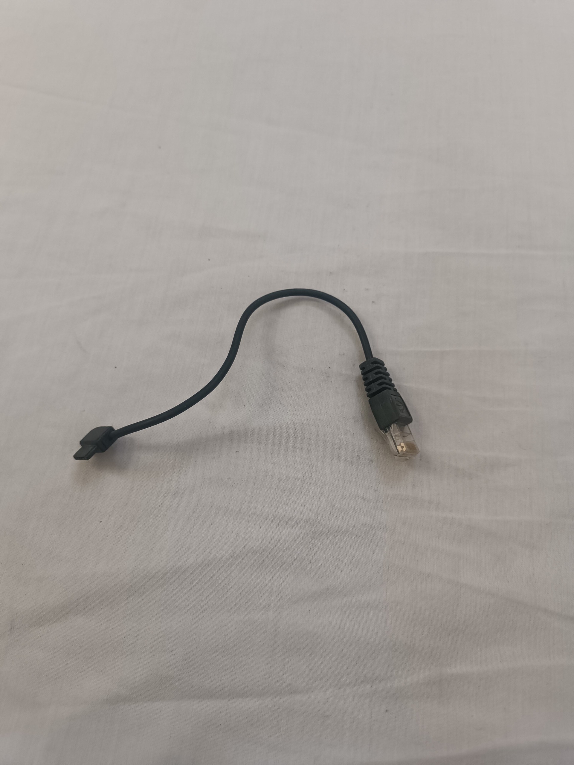 سیمی عجیب و ناشناس از سیاره ای عجیب والخلقة!!!؟؟؟!