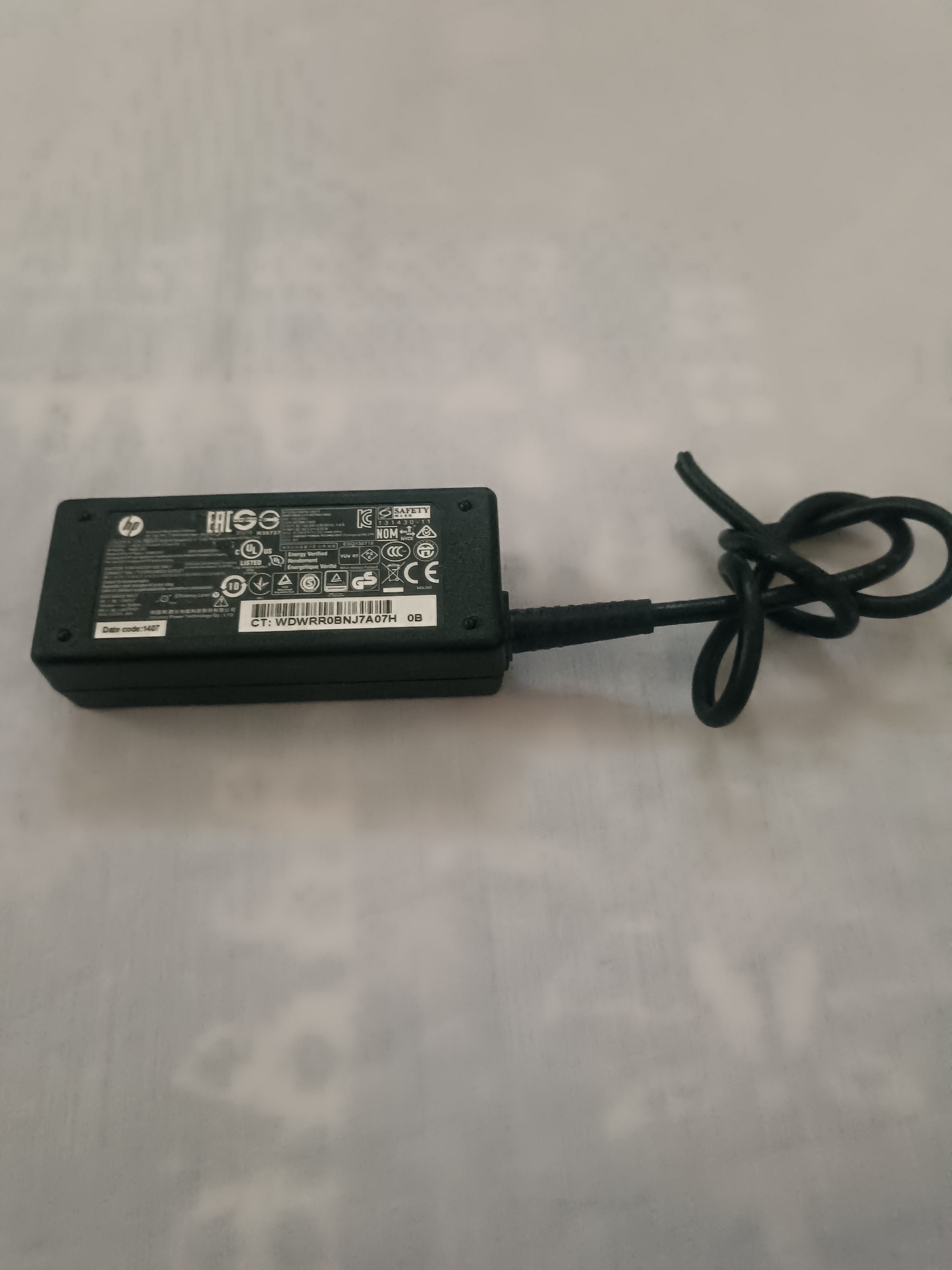 آداپتور hpاصلی بدون سیم معیوب