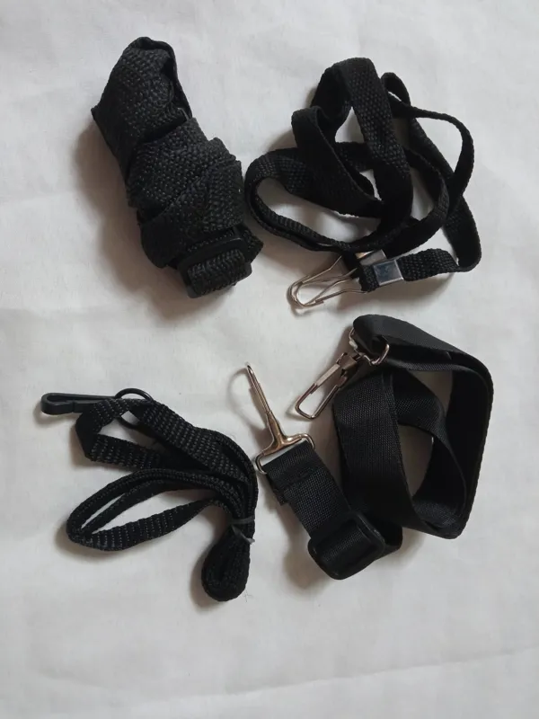 4عدد بندآویز دوربین وکارتخوان وکیف وگوشی و