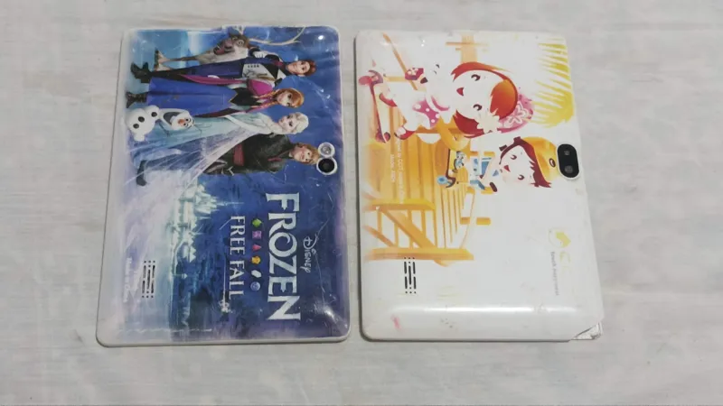 دوعدد تب لت معیوب و خاموش فروخته میشود!