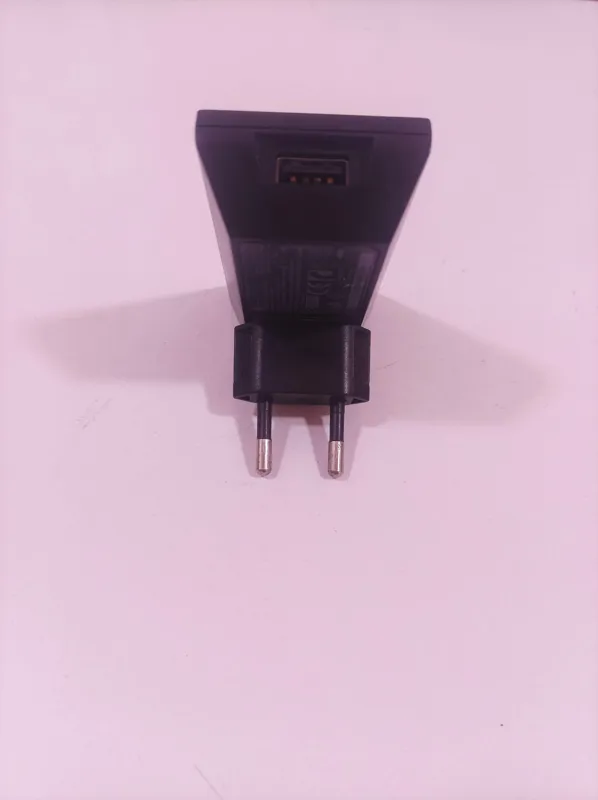 شارژر اصل اصل اصلHTCیک آمپر5ولت مدلP300