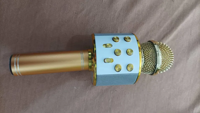 اسپیکرمیکروفون داررم وفلاشخورشارژی