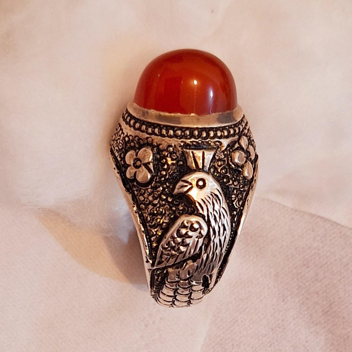 انگشتر دستساز عقیق گیلاسی