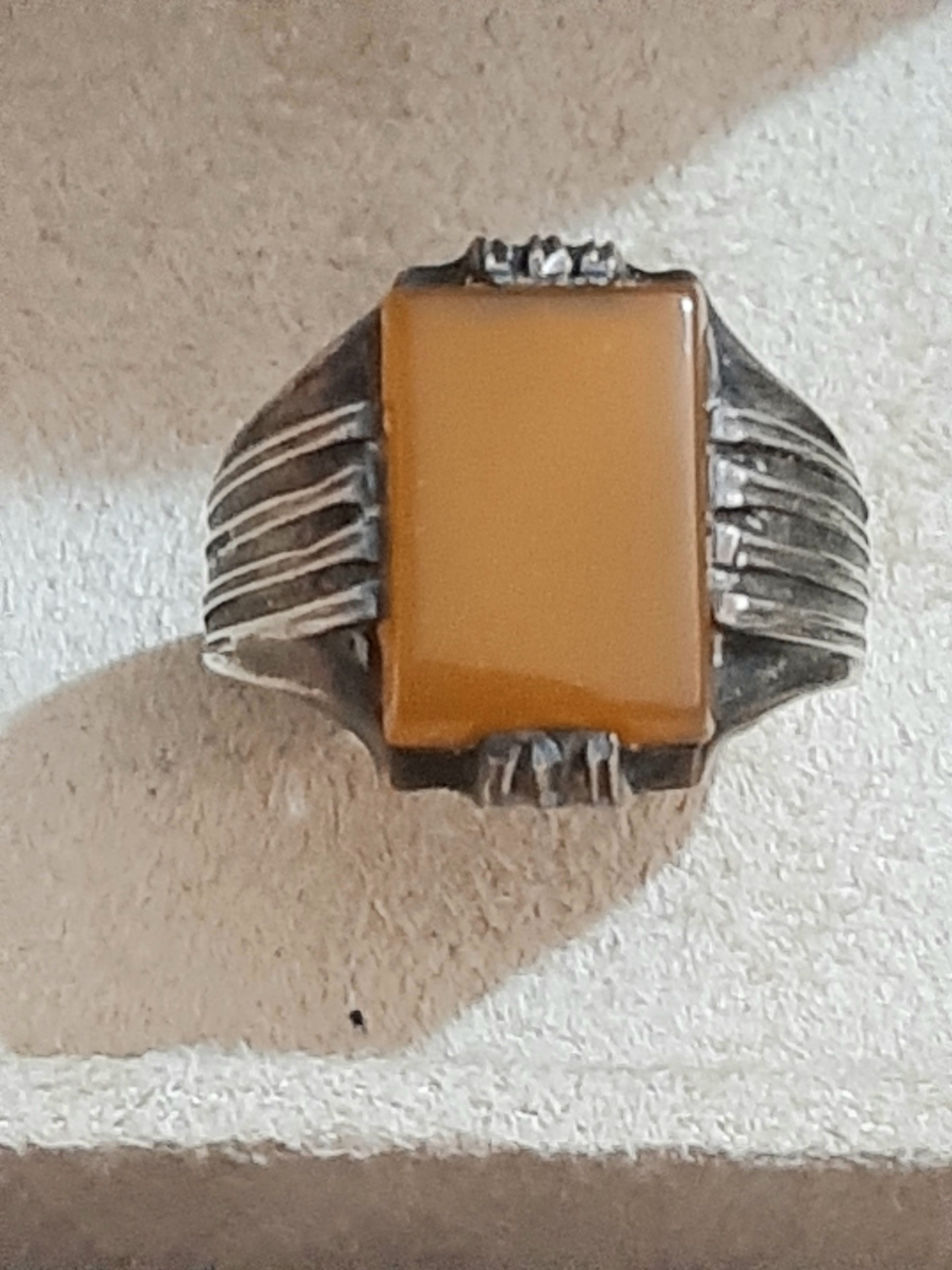 انگشتر نقره عقیق عسلی