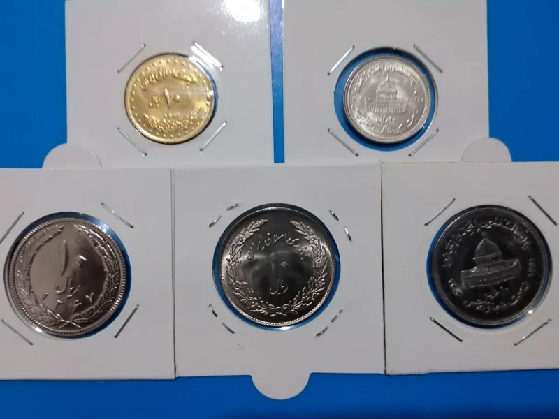 انواع سکه 10 ریالی جمهوری (مناسبتی) بانکی