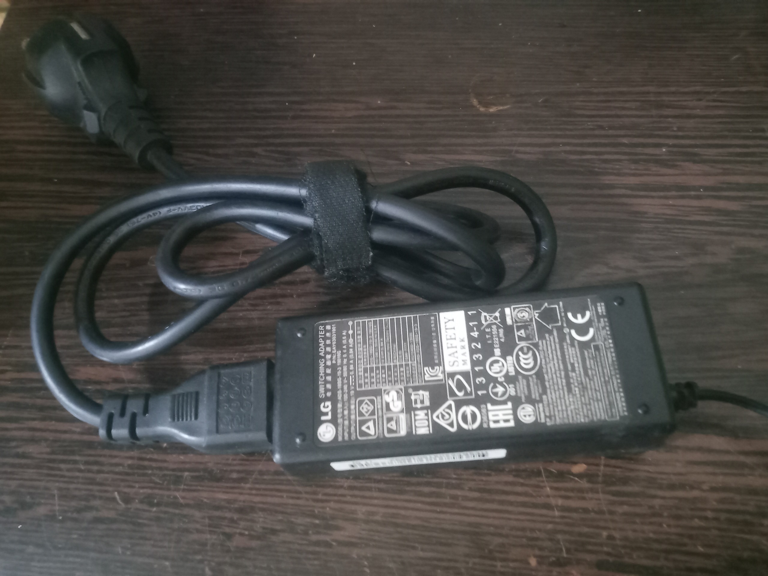 اداپتور لپ تاپ مارک اصلیADS