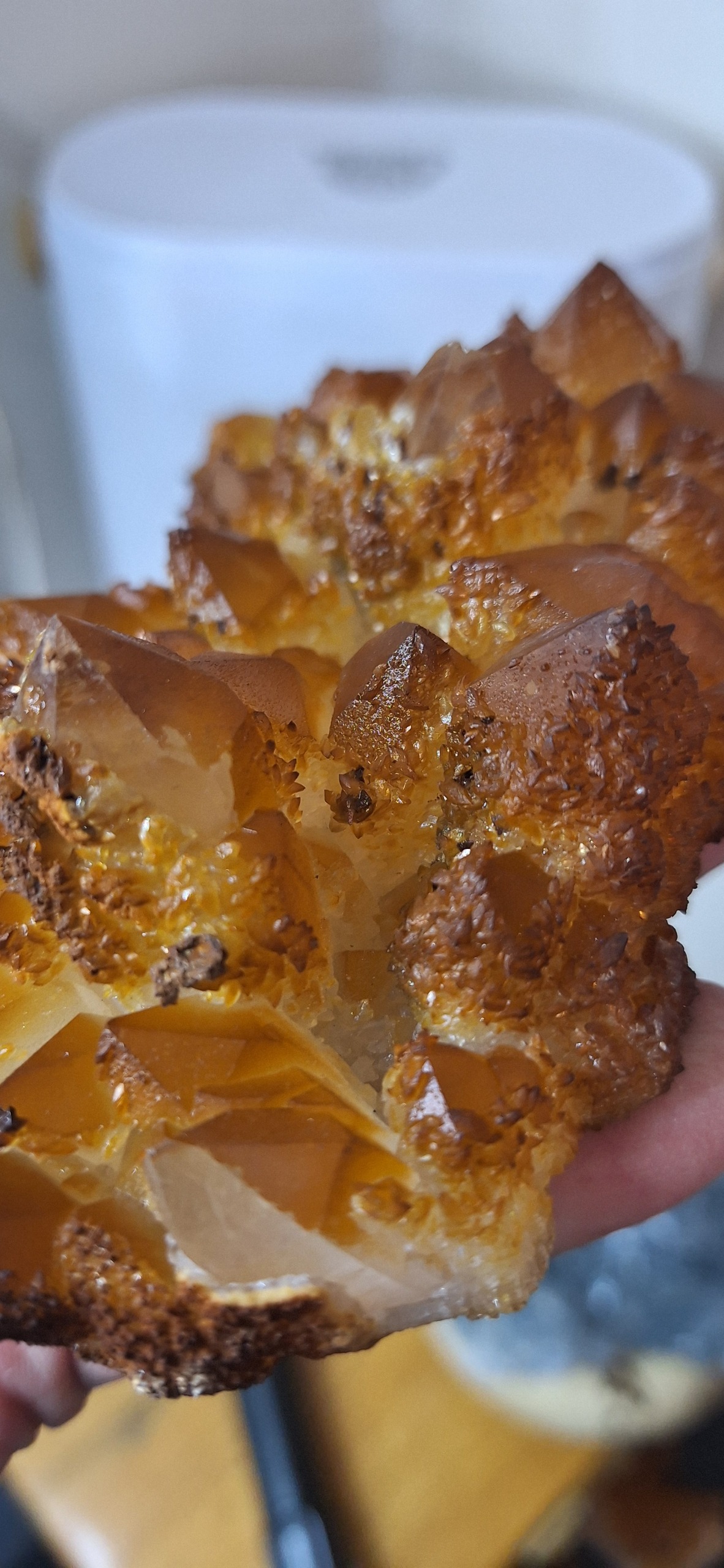 کوارتز بلور طلایی