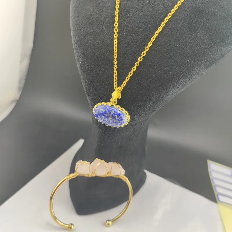 نیم ست دستبند و گردنبند رنگ ثابت