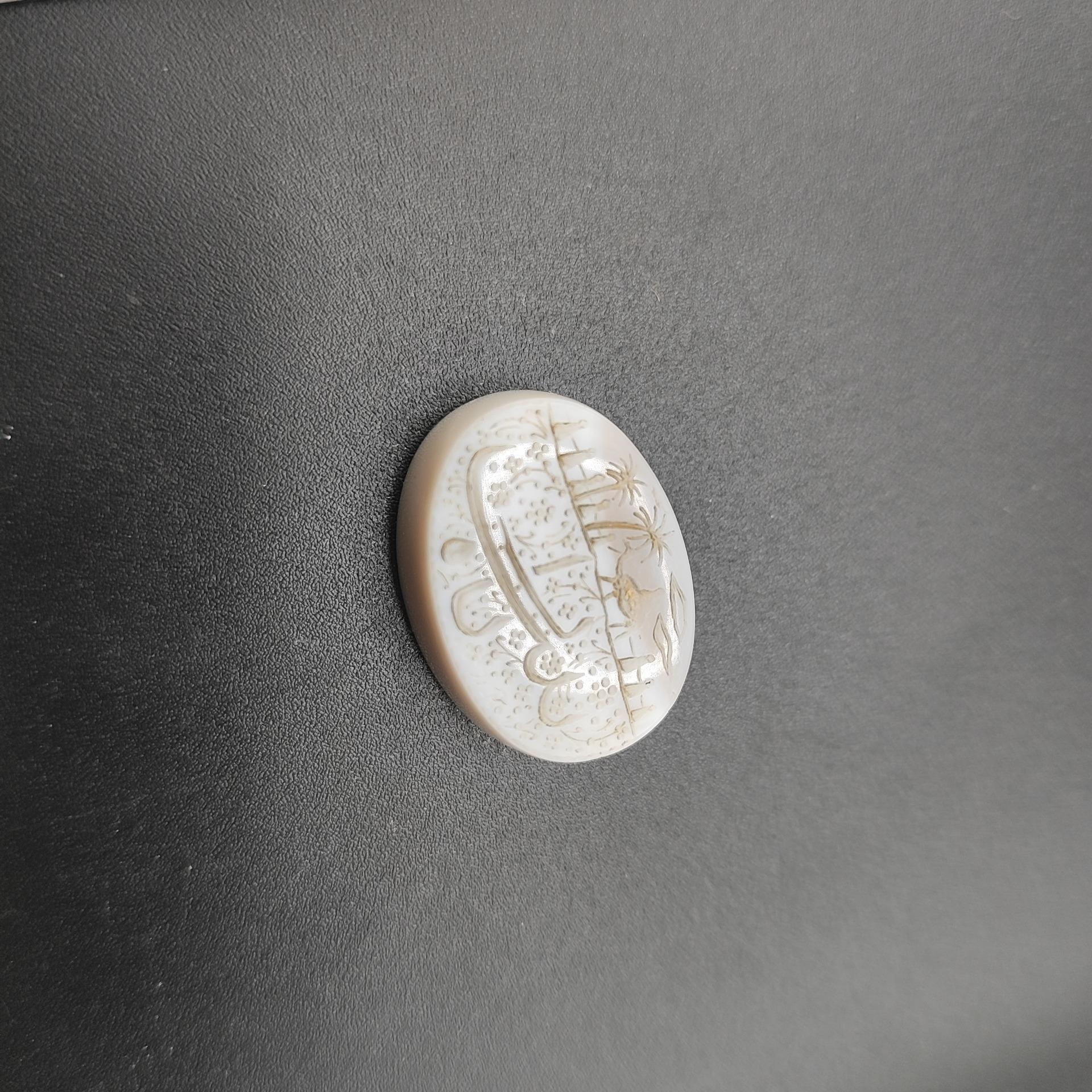 عقیق شیری خط کار دست