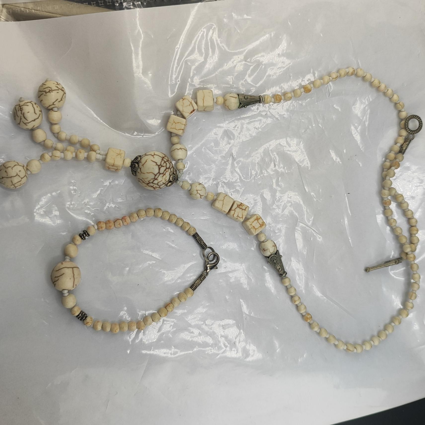 نیم ست با سنگ هاعولیت