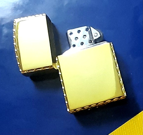 فندک طرح زیپو طلایی ساده