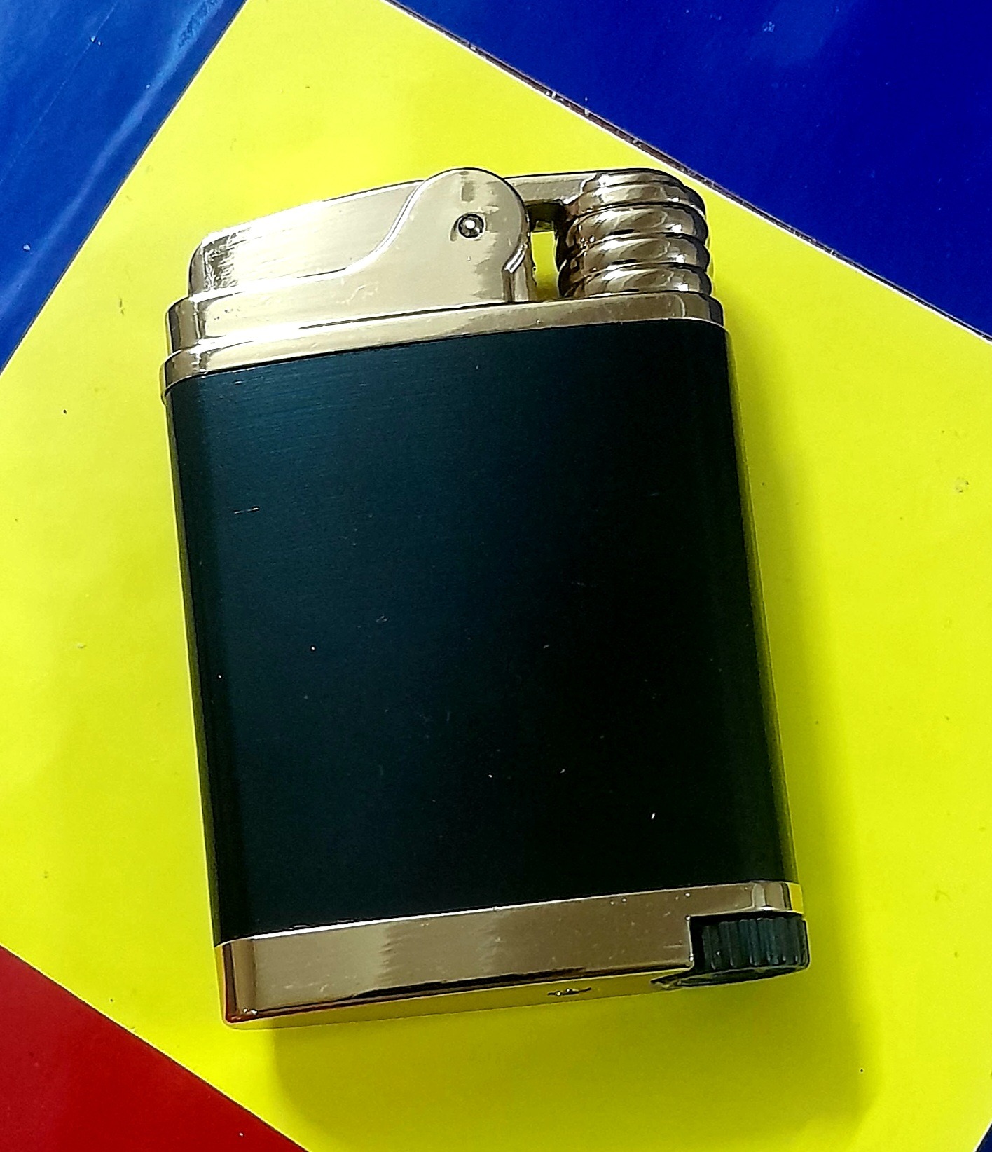 فندک اتومات شعله اتمی