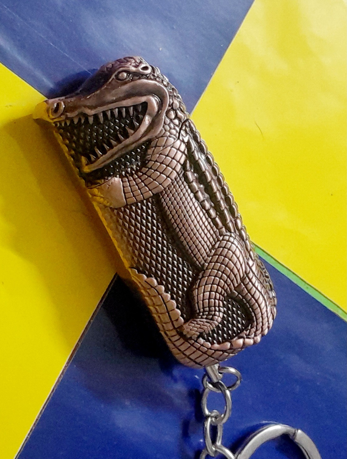 فندک سنگی چخماقی  طرح برجسته حیوانات