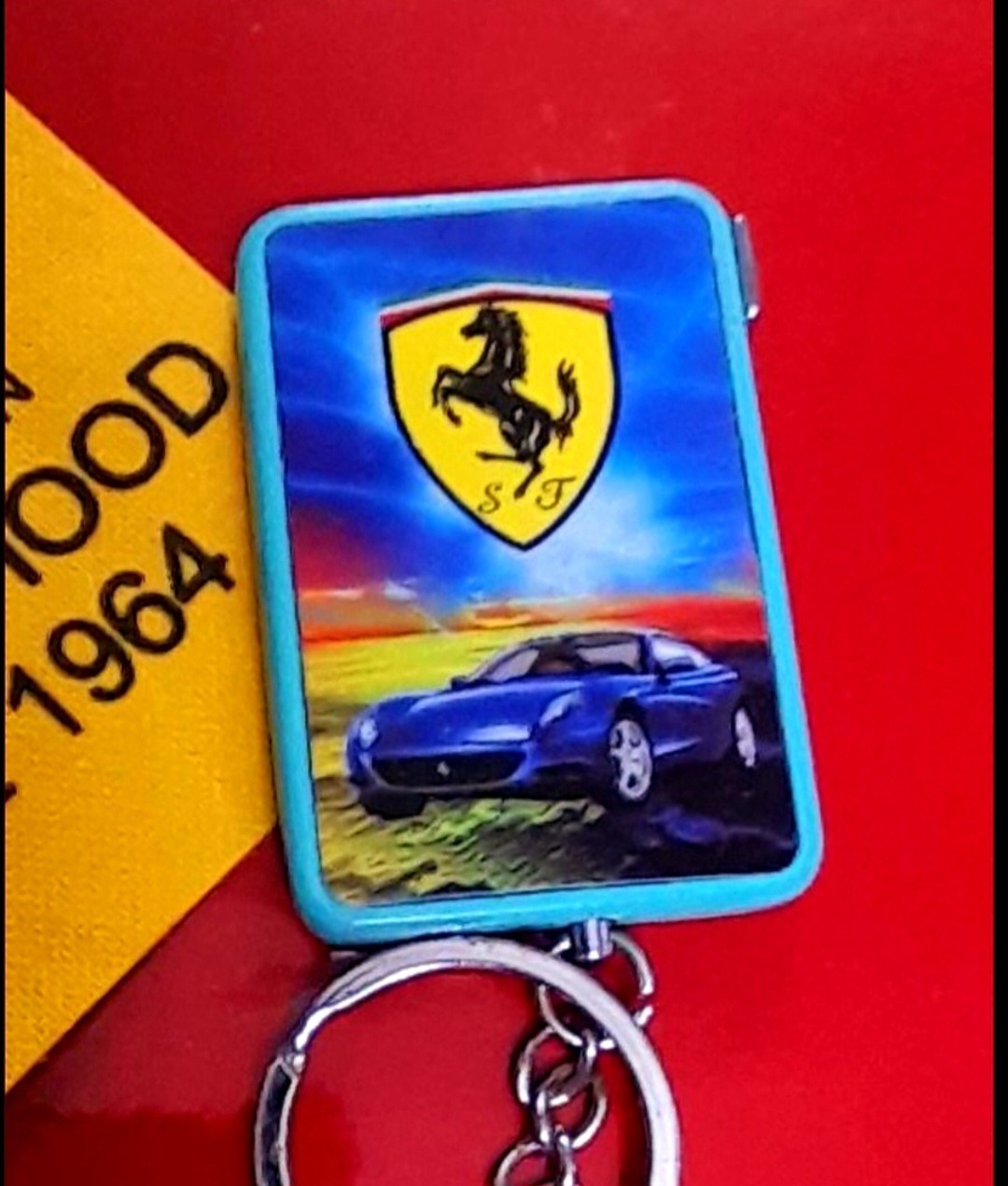 فندک گاری فراری