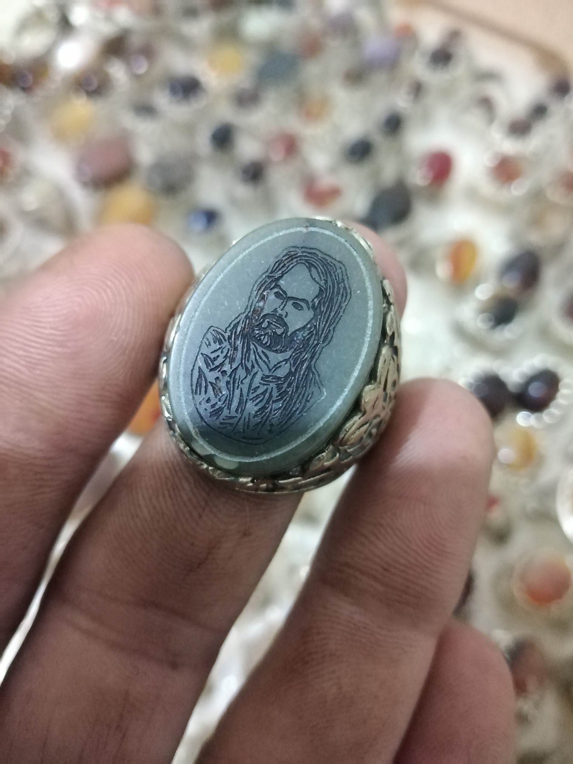 انگشتر قدیمی یشم شمایل امام حسین ع بزرگ