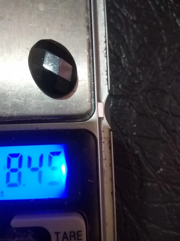 دلربا سرمه ای الماس تراش8ونیم قیراط