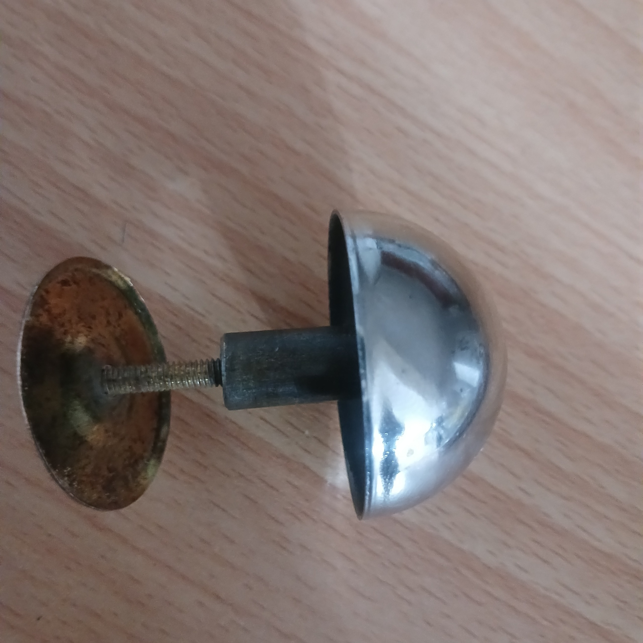 دستگیره قدیمی ریخته گری شده