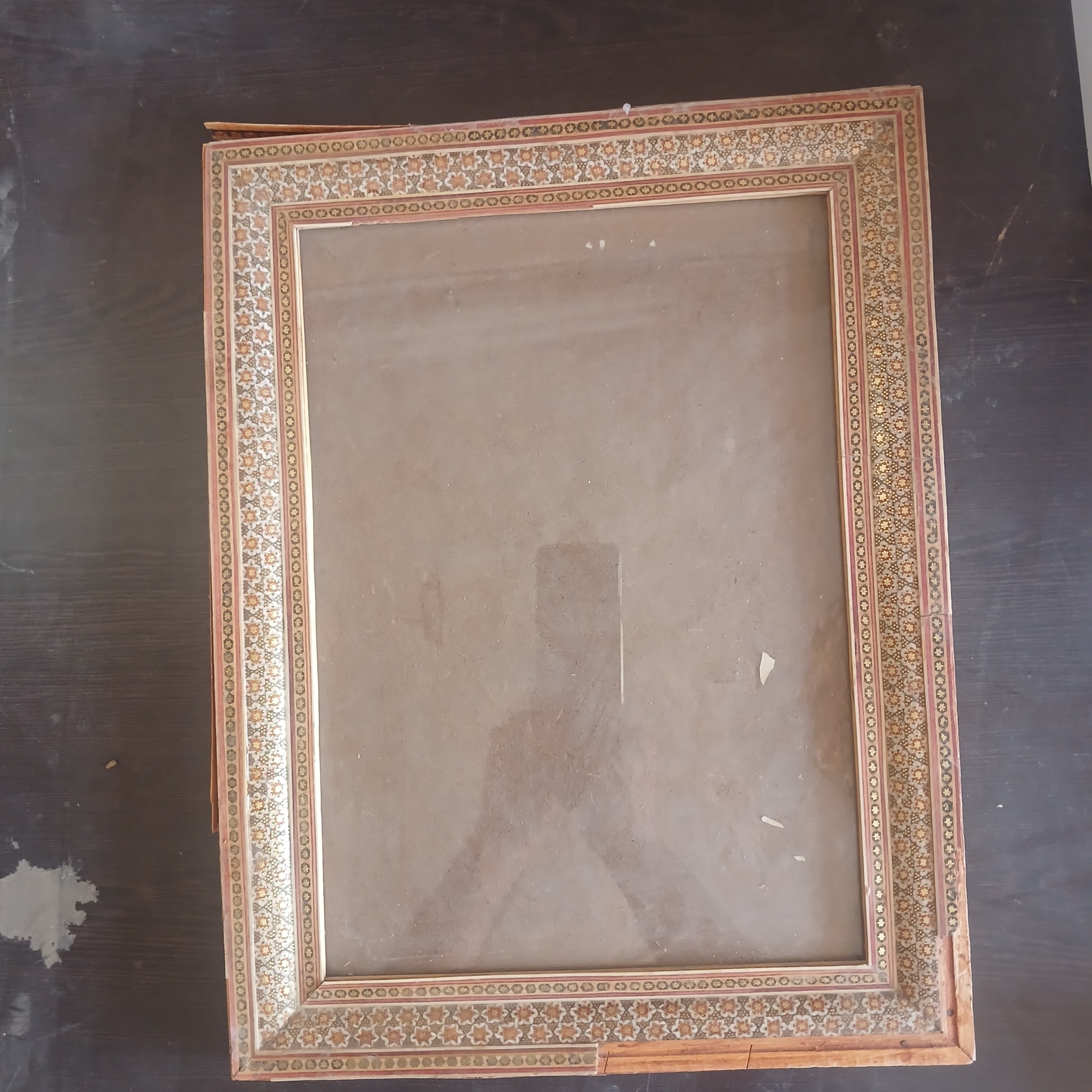 قاب خاتم کاری قدیمی(35×25سانتیمترعکس خور)