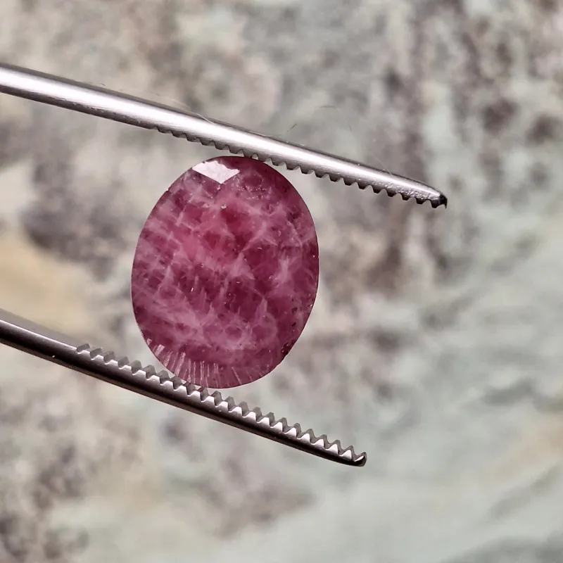 نگین سنگ یاقوت سرخ برمه اصل معدنی تراش جواهری