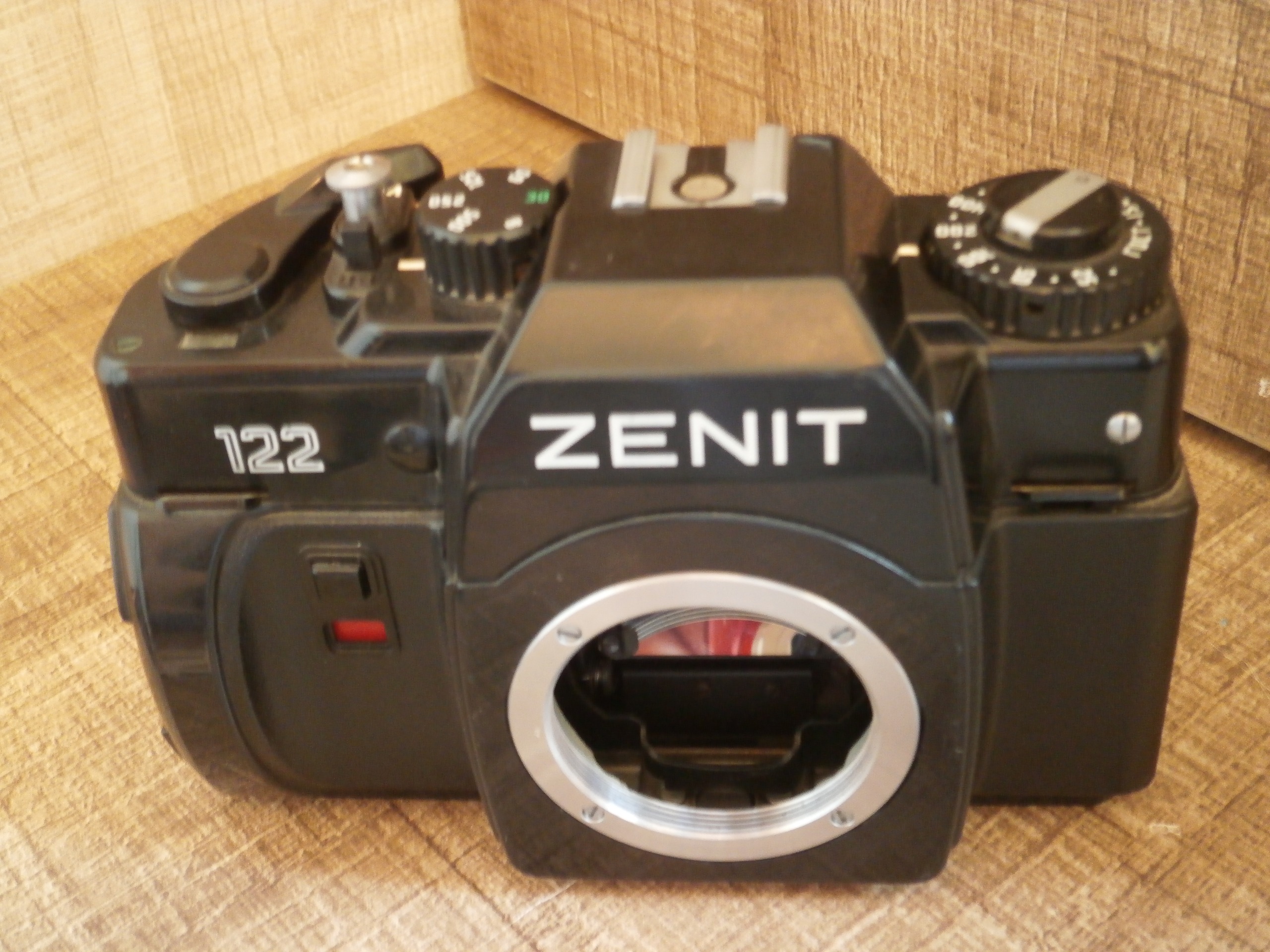 ZENITT 122 بدون لنز