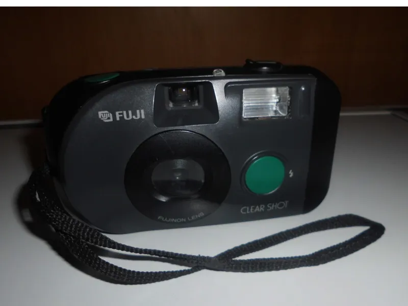 دوربین کلکسیونی خاص،کمیابFUJIFILM CLEAR SHOT