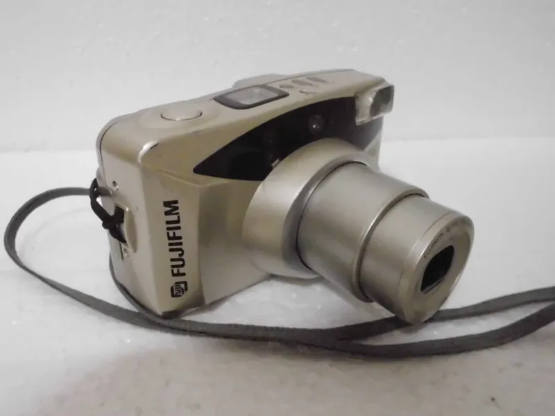 دوربین فوجی فیلم DISCOVERY S1200 ZOOM DATE