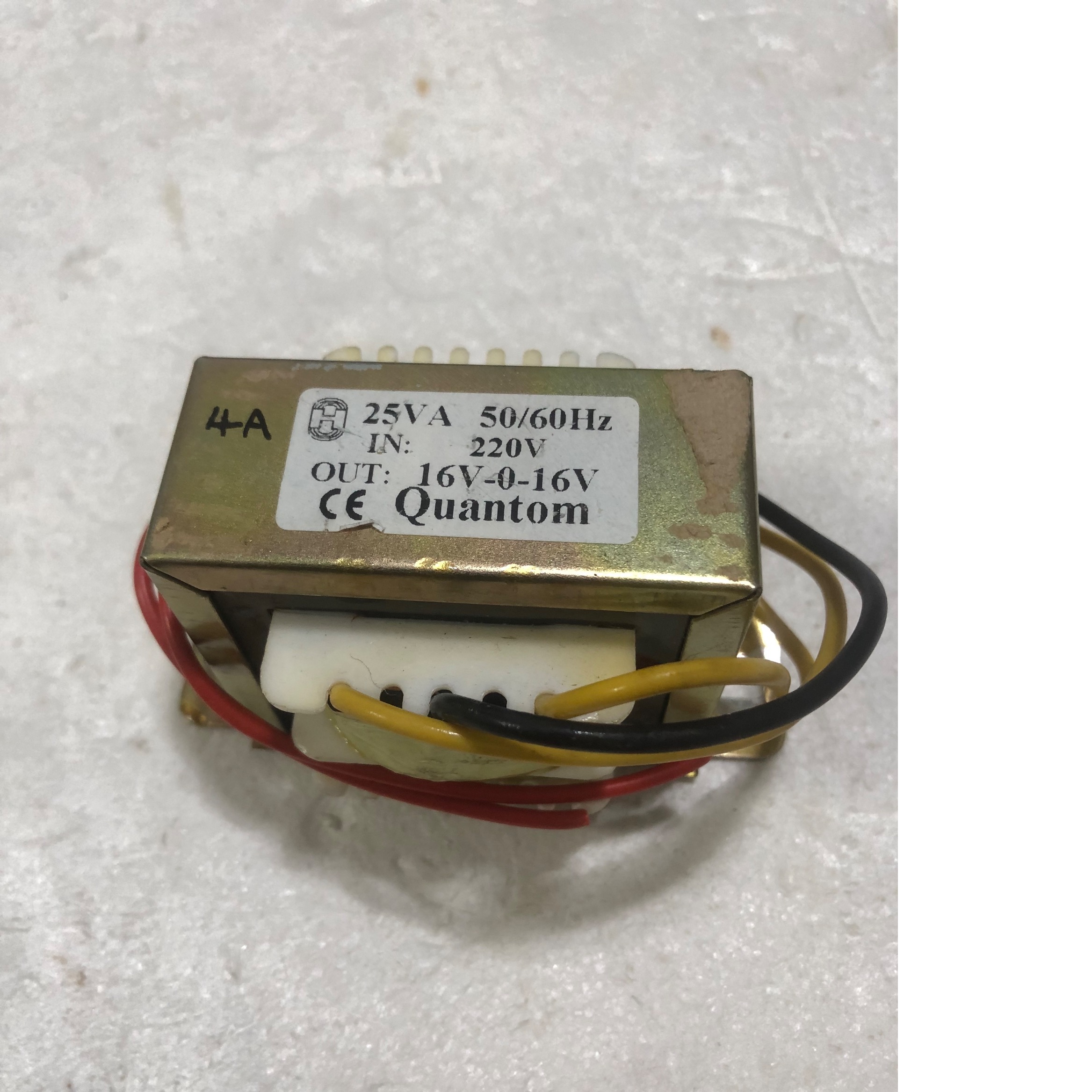 ترانس دبل 16 ولت خارجی quantom