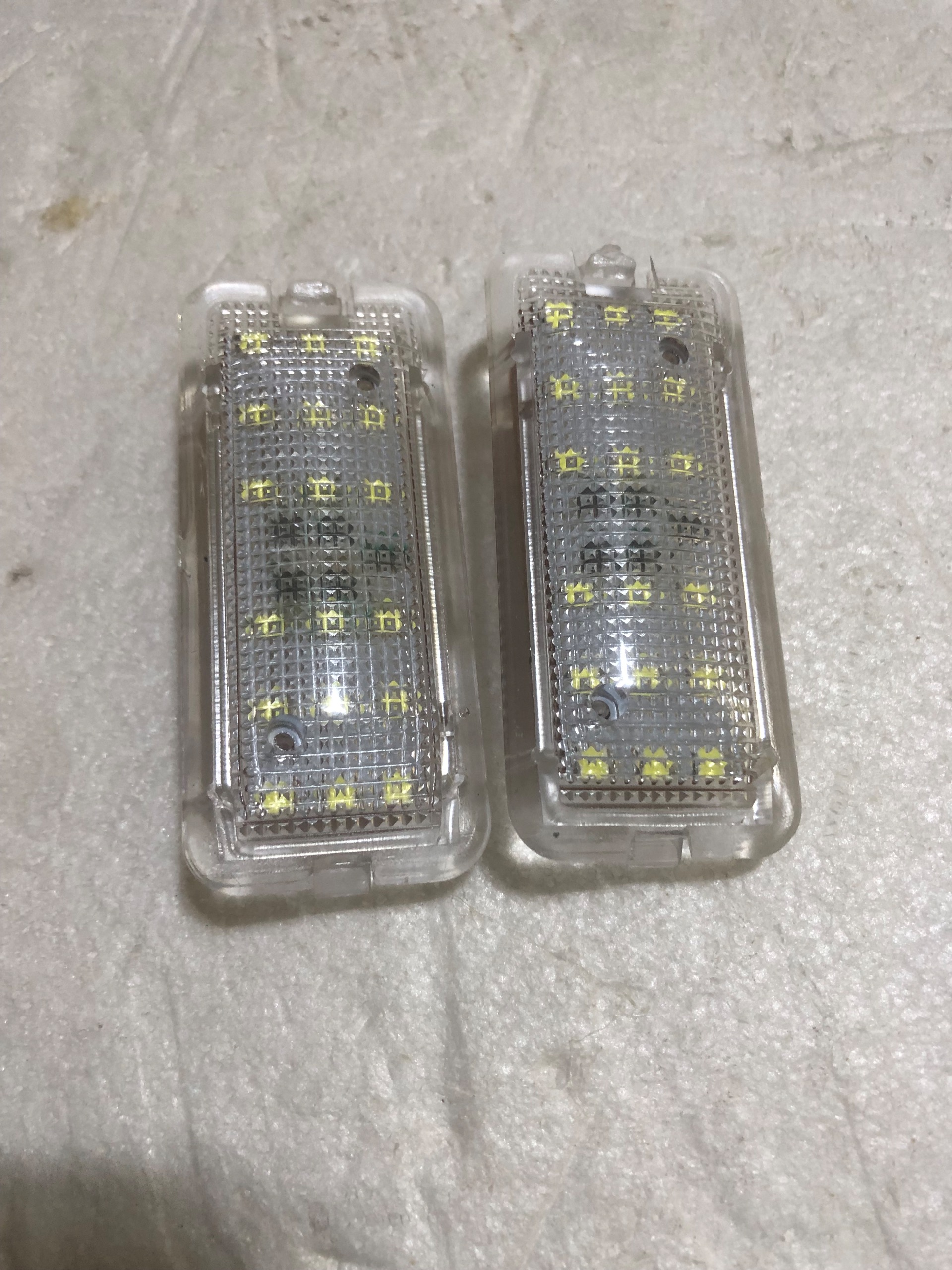 دوعدد چراغ صندوق عقب و داشبورد smd