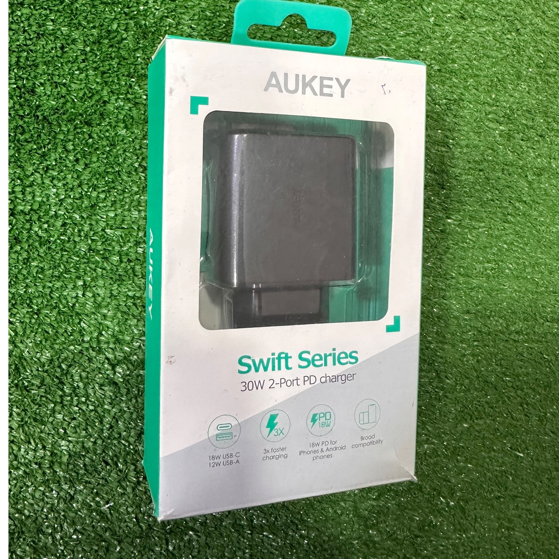 کلکی شارژر 30 وات aukey