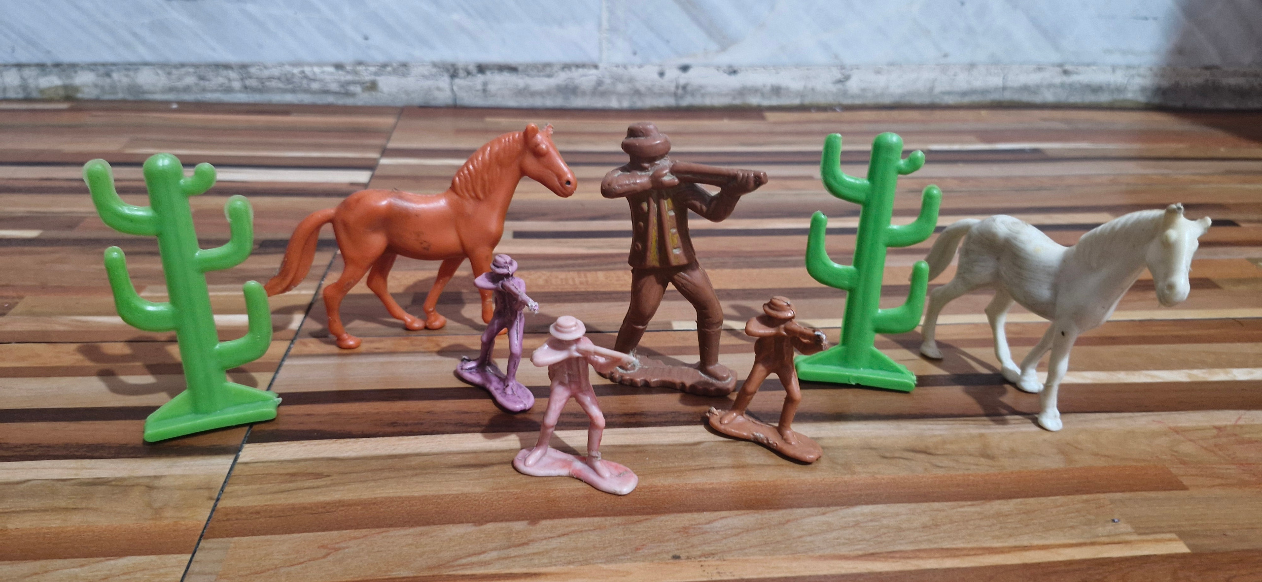 اسباب بازی قدیمی حیوانات باغ وحش