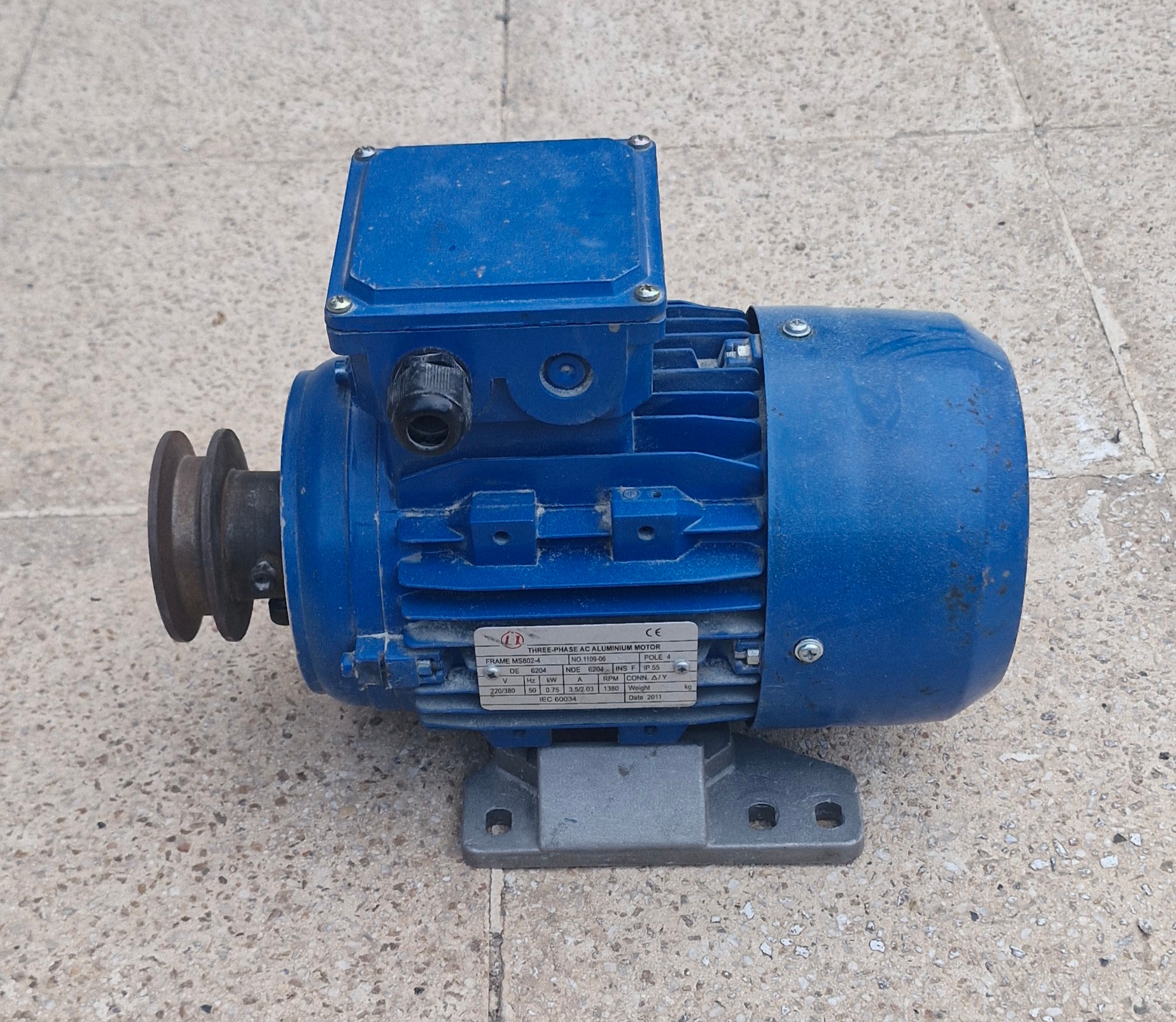 الکترو موتور MS802-4 سه فاز