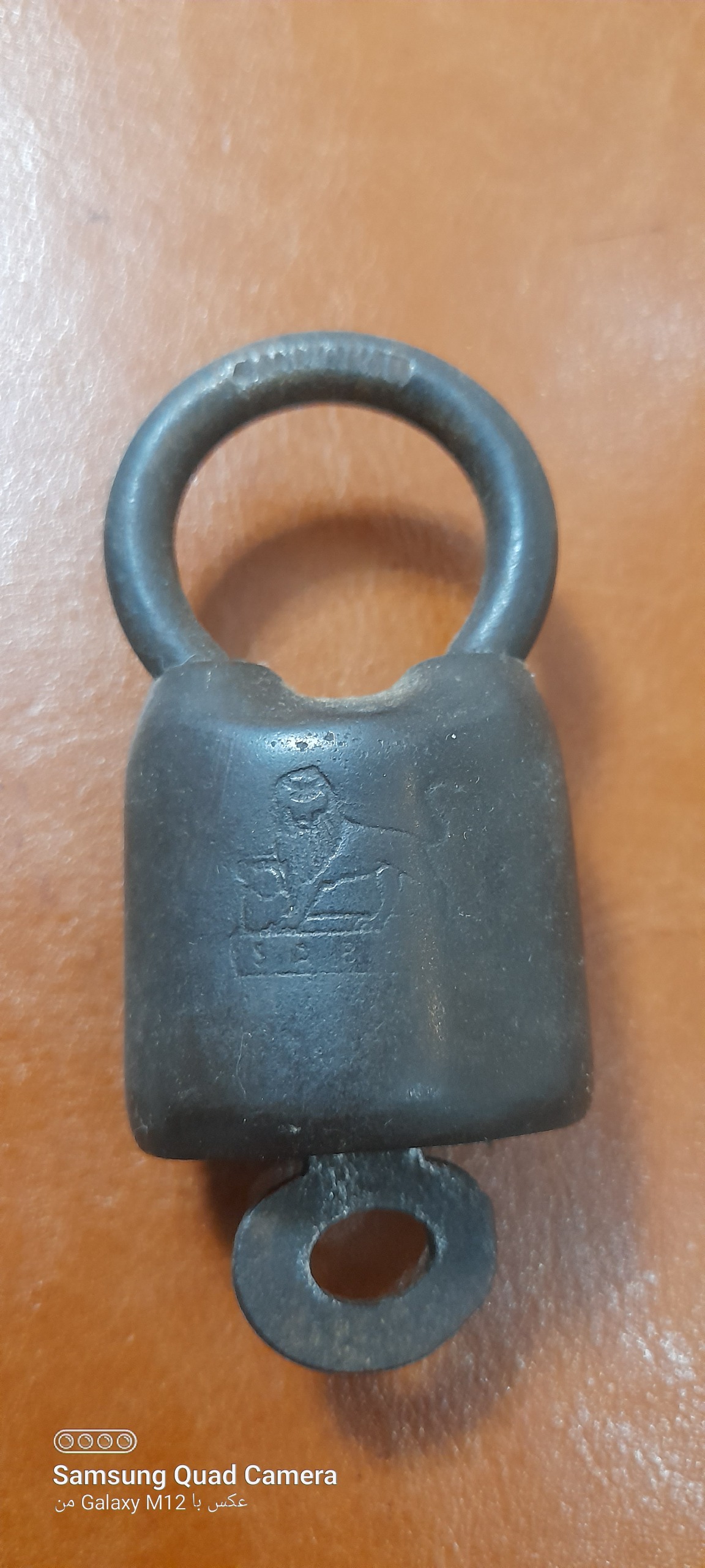 قفل آویز قدیمی
