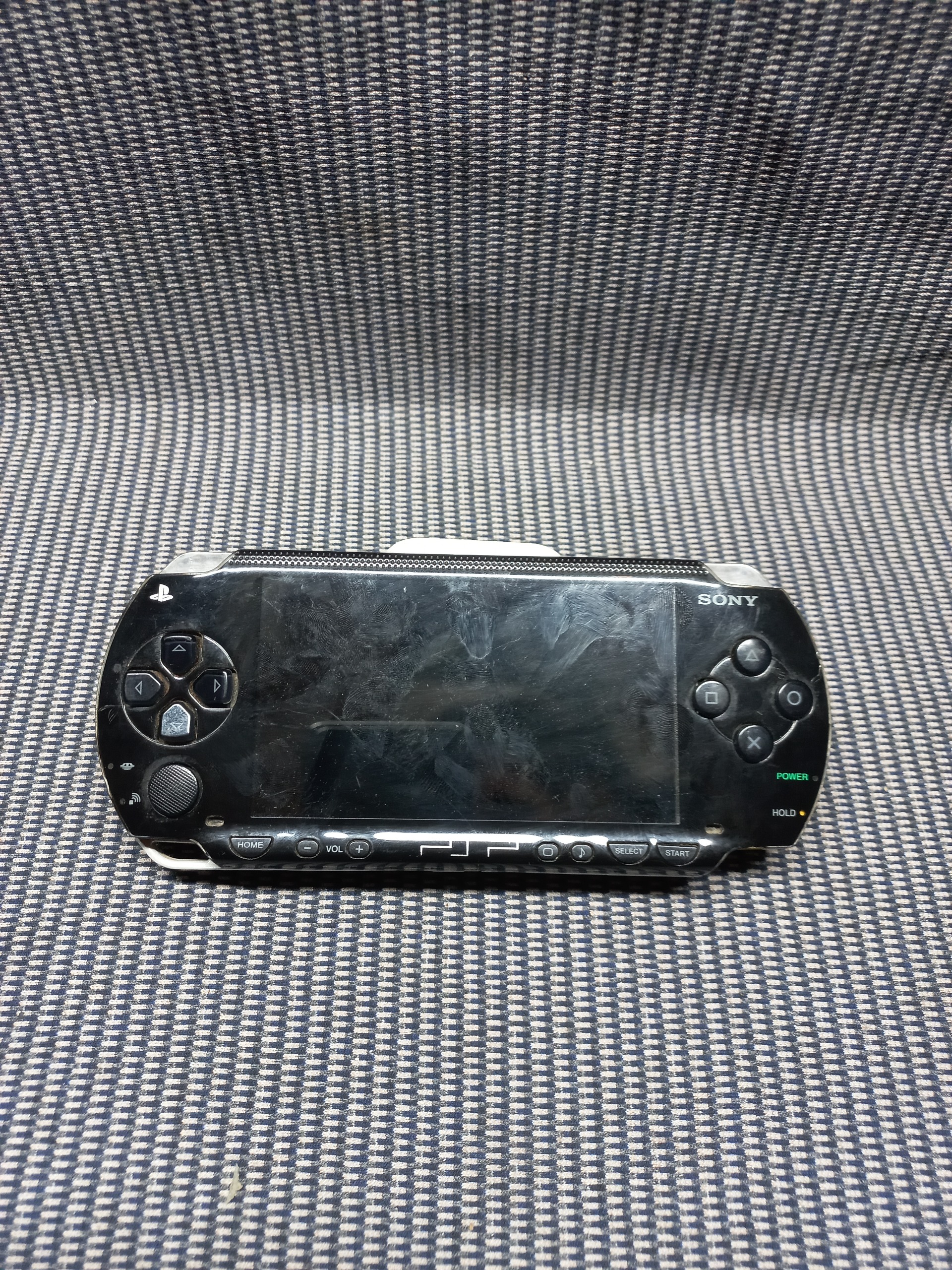 پی اس پی PSP مدل 1001 خاموش توضیحات دار