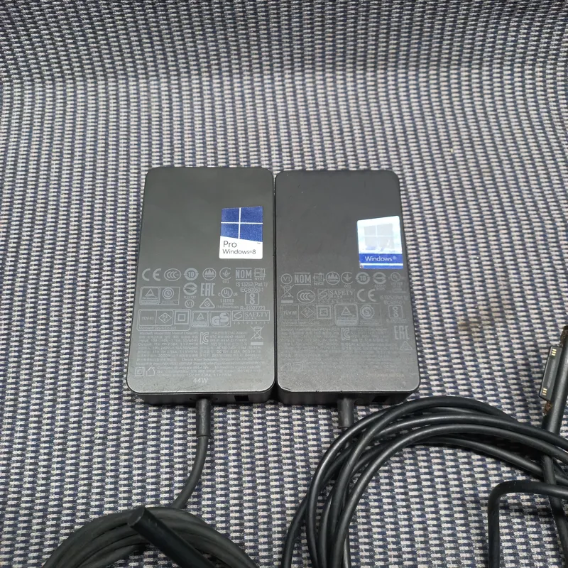 دوعدد آداپتور سرفیس توضیحات دار 44W