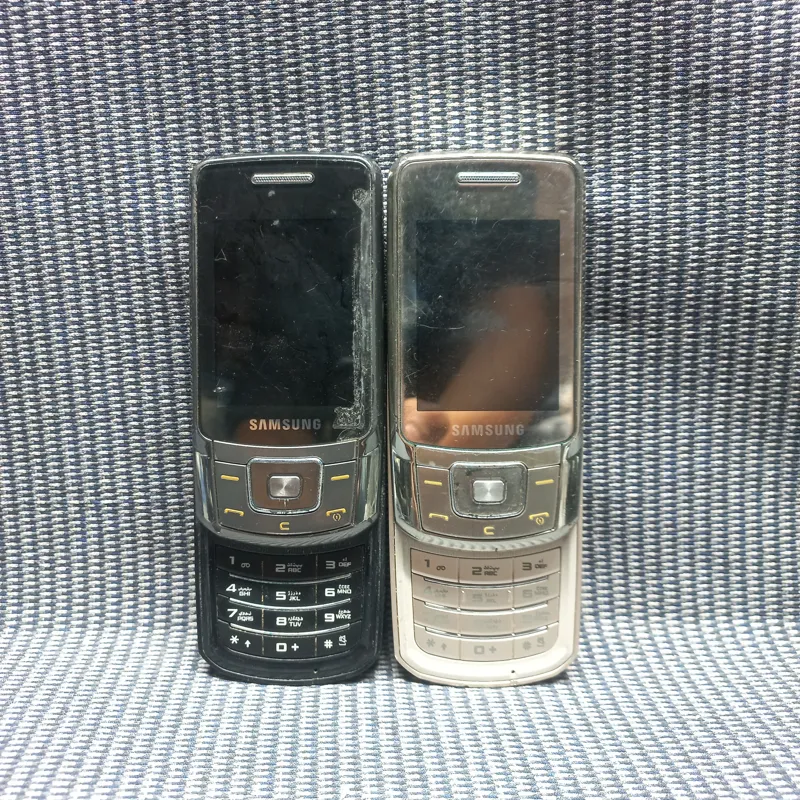 2عدد گوشی سامسونگ کشویی قدیمی توضیح دار باهم