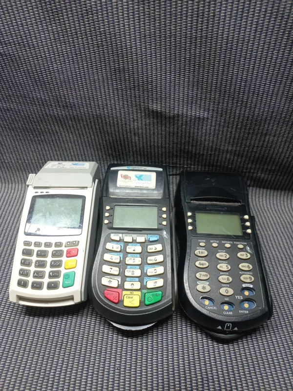 3عدد دستگاه پوز کارتخوان توضیحات دار باهم معیوب