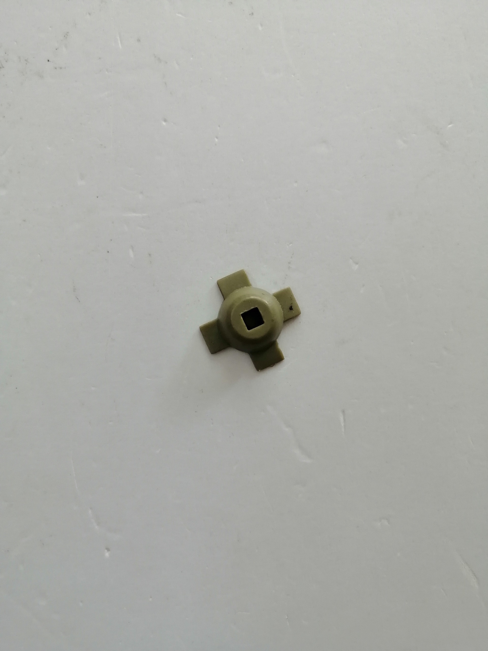 زیر دکمه جهت های دسته سگا و میکرو