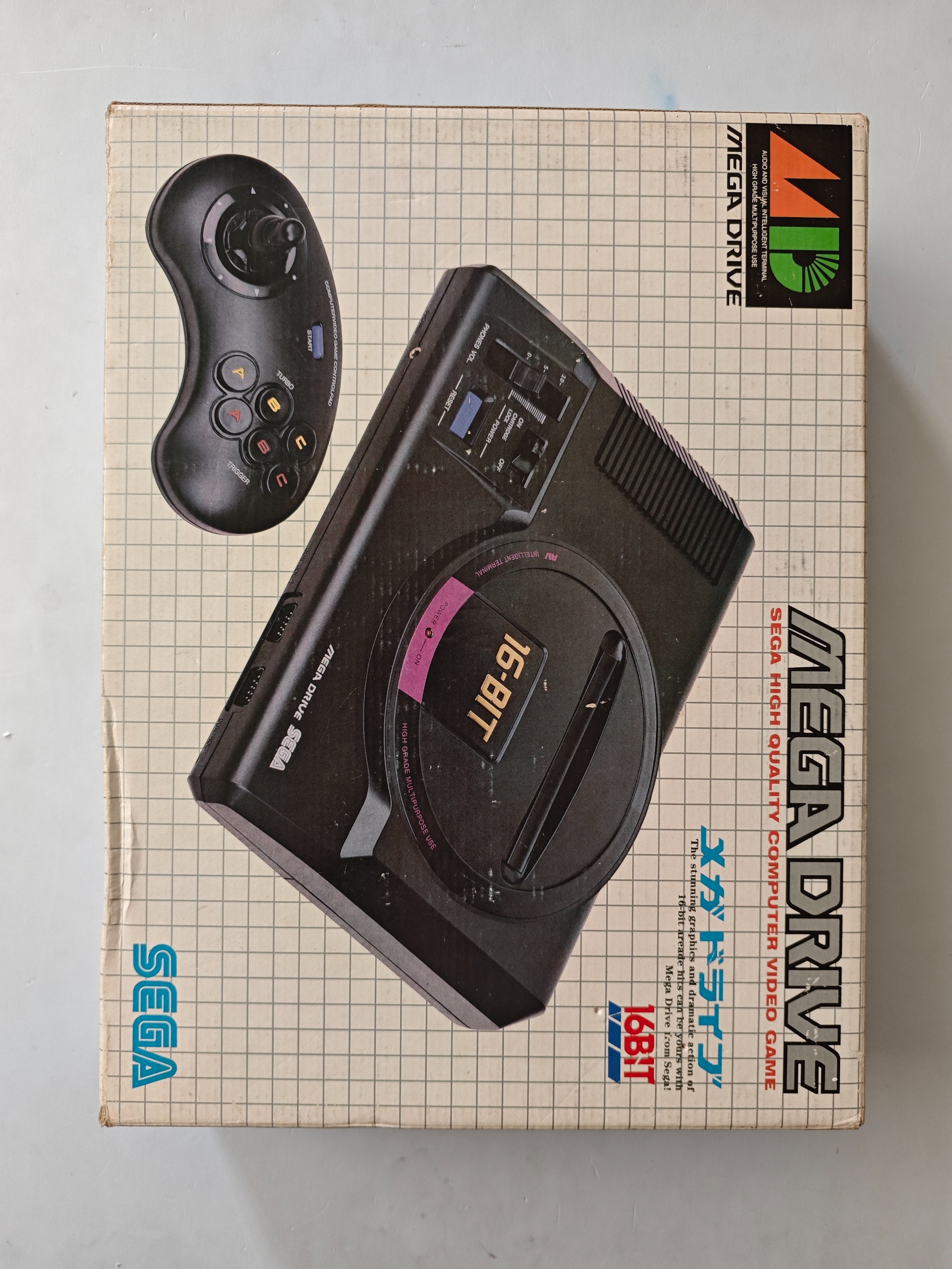 کارتن دفترچه یونالیت کنسول سگا مگادرایو یک