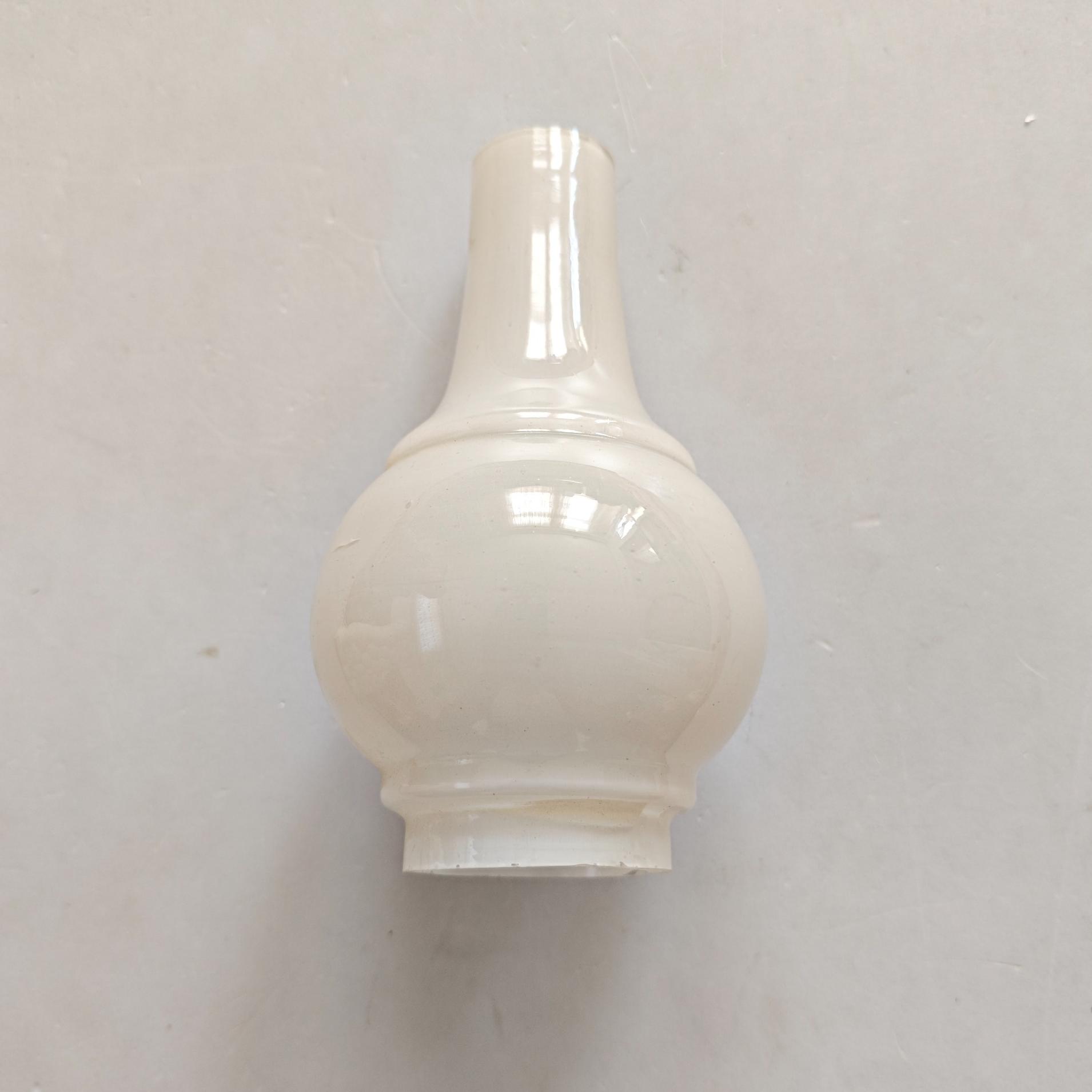 شیشه چراغ قدیمی دهانه ته شیشه 53mm ارتفاع 170mm