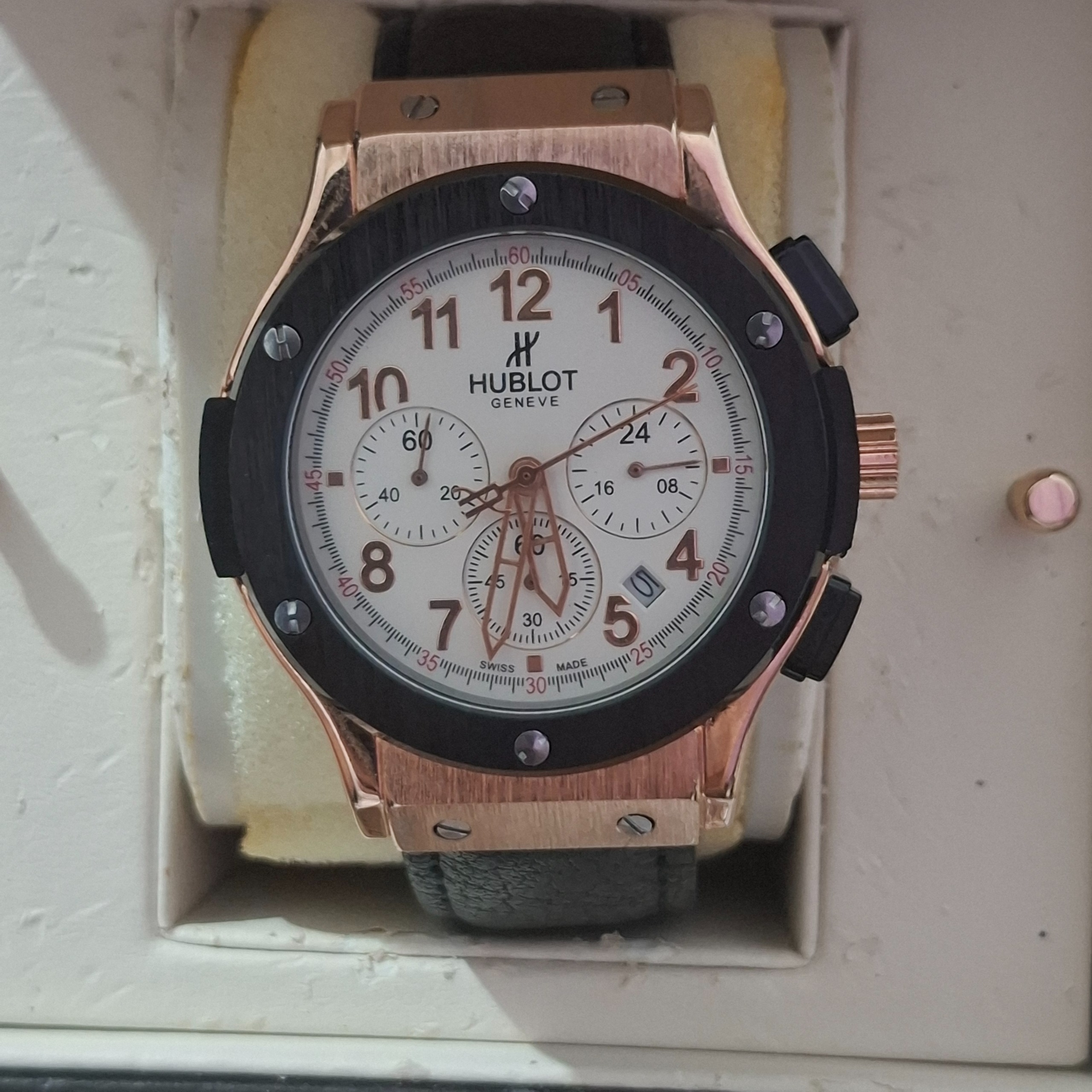 ساعت HUBLOT سه موتوره کرنوگراف خوشدست وزیبا