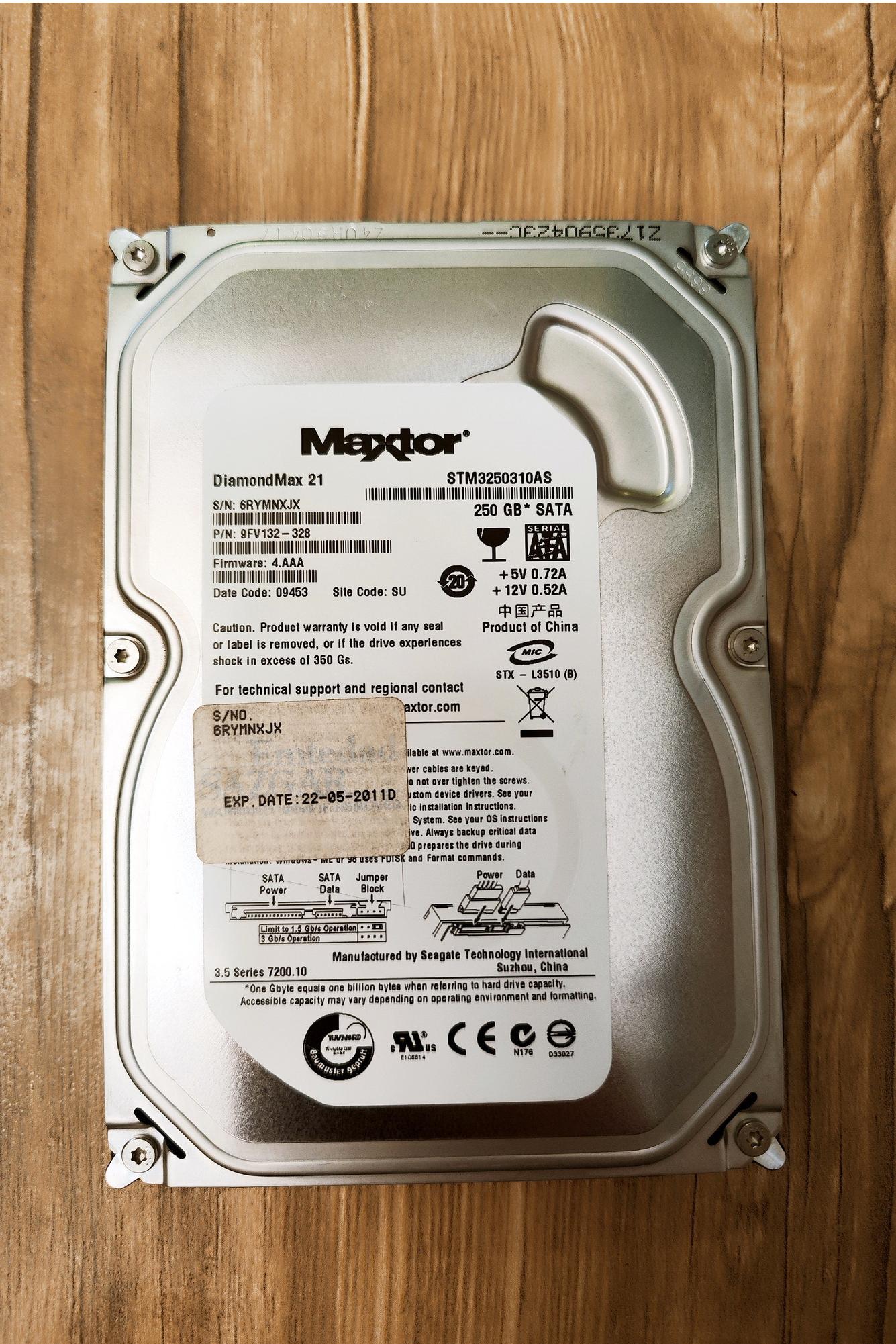 هارد 250 گیگ MAXTOR - سلامت 100 درصد